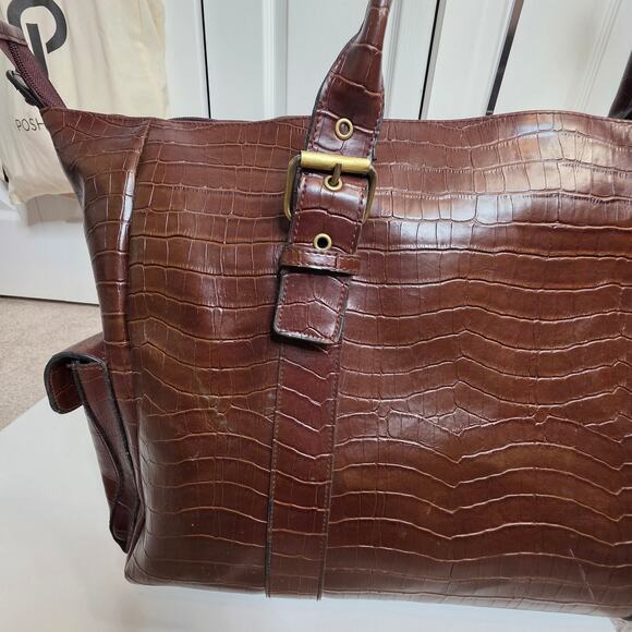 Bueno Large Overnight Leather Crocodile Print Travel Bag - Picture 9 of 12